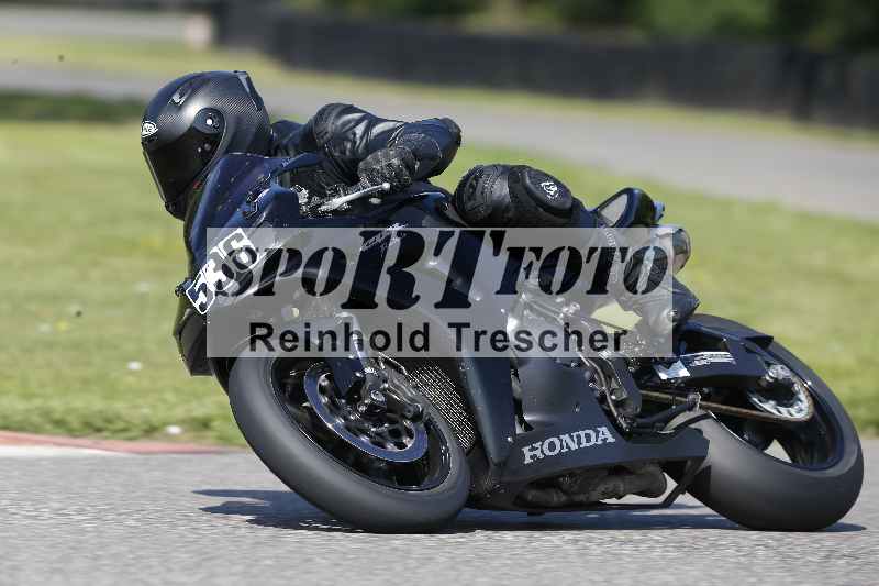 /44 09.08.2025 Plüss Moto Sport ADR/Freies Fahren/536